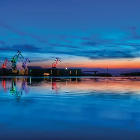 Lovely In With Kitchen Apartment